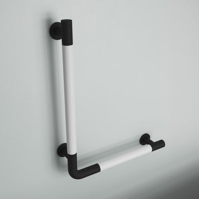 Auvergne 30" x 30" Grab Bar in Matte Black