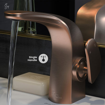 Chateau Single Hole, Single-Handle, Bathroom Faucet in Oil Rubbed Bronze