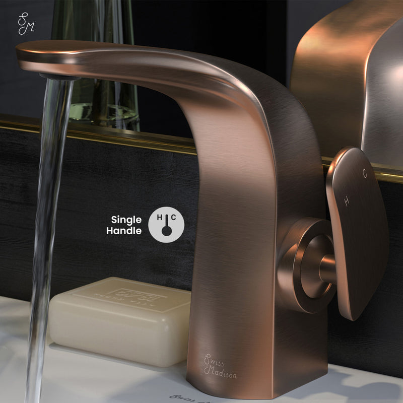 Chateau Single Hole, Single-Handle, Bathroom Faucet in Oil Rubbed Bronze