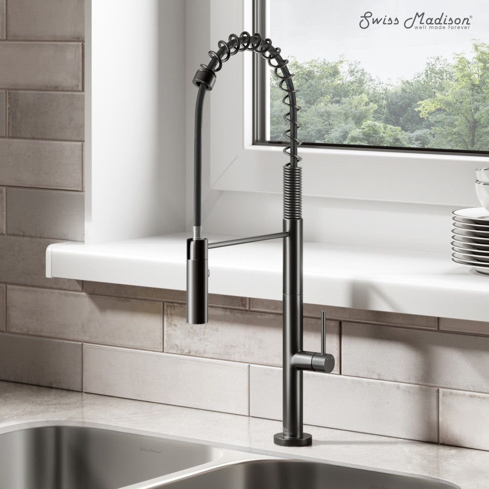 Chalet Single Handle, Pull-Down Kitchen Faucet in Matte Black