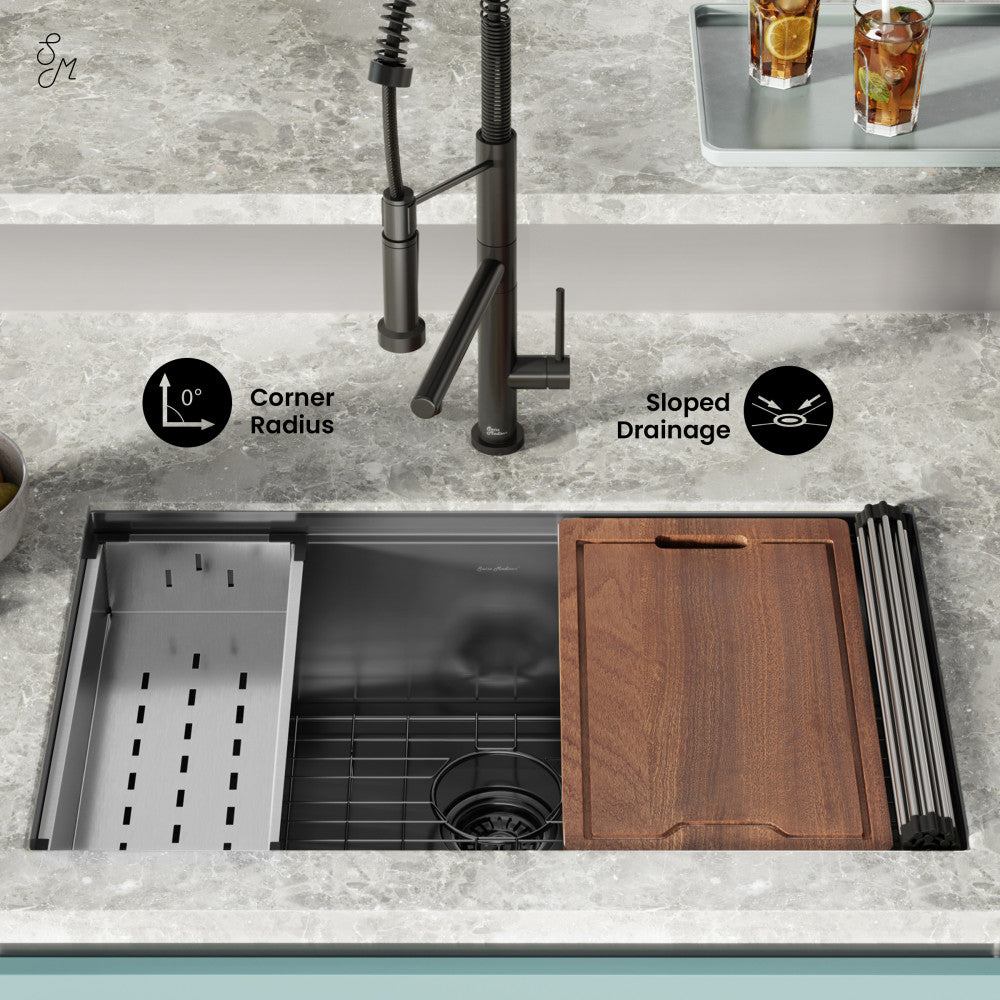 Tourner 32" 18 Gauge Stainless Steel Undermount Kitchen Sink in Polished Chrome