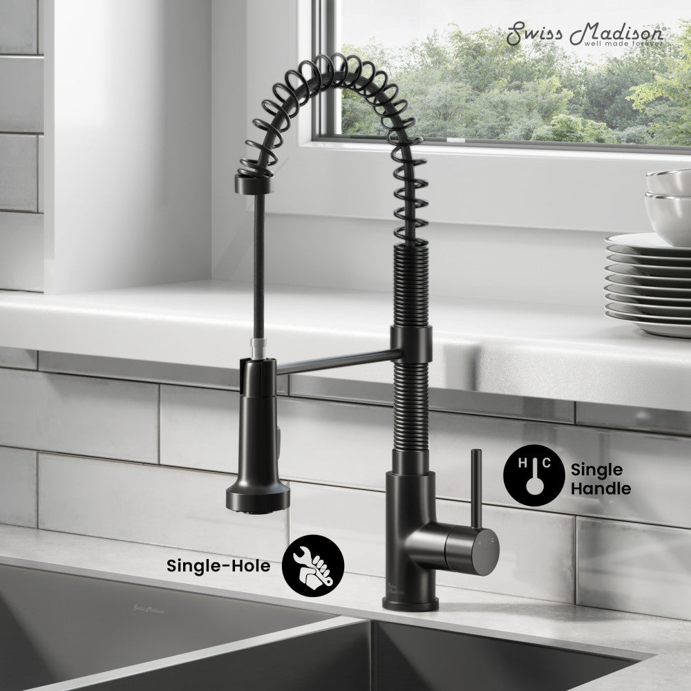 Nouvet Single Handle, Pull-Down Kitchen Faucet in Matte Black