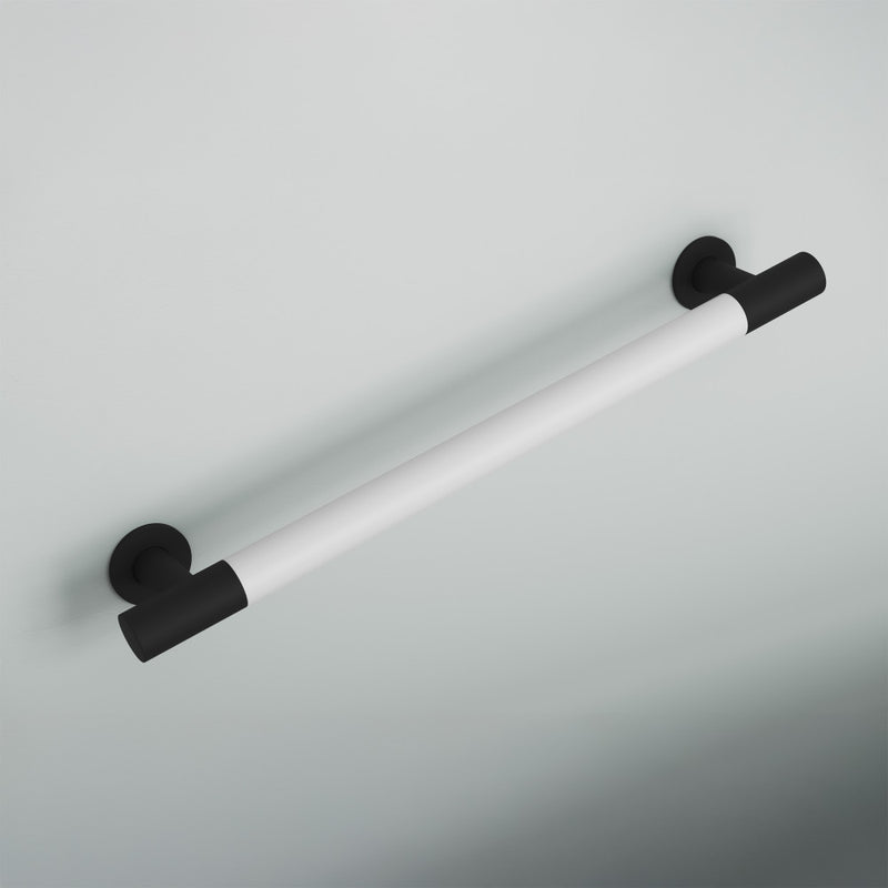 Auvergne 24" Grab Bar in Matte Black